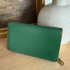 Louis Vuitton Forest Green Epi Leather Wallet